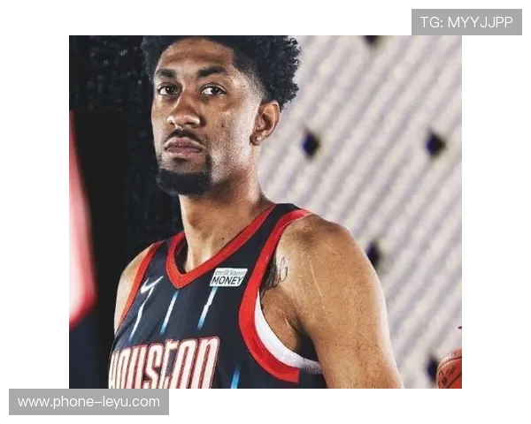 斯蒂芬·卡斯尔挡拆拉开空间助火箭提升三分效率