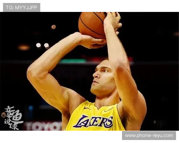 朱利叶斯·兰德尔挡拆得分效率提升明显，拉开与同位置内线差距