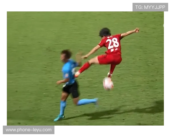 室内足球规则：换人自由、累计犯规与裁判判罚要点