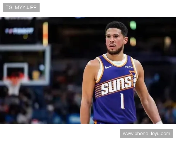 德文·布克三分高效拉开与欧文关键回合得分差距