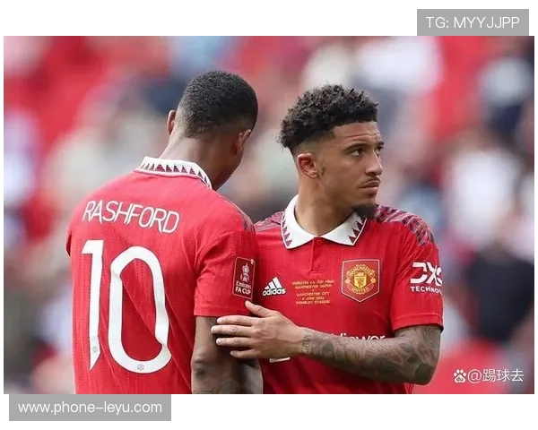 桑乔与贝尔在边锋推动节奏下出现截然分散的突破结构